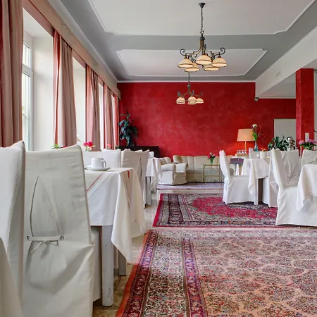 Hotel Rhein-residenz 3*