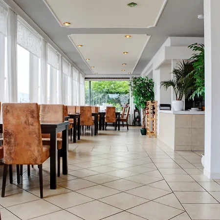 Rhein-residenz Отель 3*