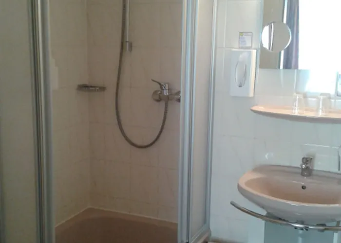 Hotel Rhein-residenz 3*